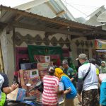 DPC PPP Bondowoso Peduli Bencana Banjir Bandang Ijen, Berikan Santunan Sembako
